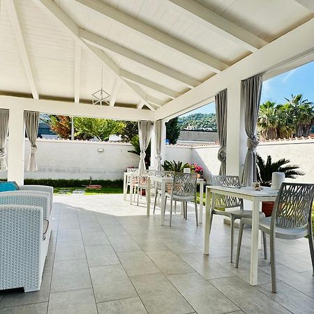 Invilla Bed&Breakfast - Quality Rooms Santa Maria di Castellabate Exterior photo